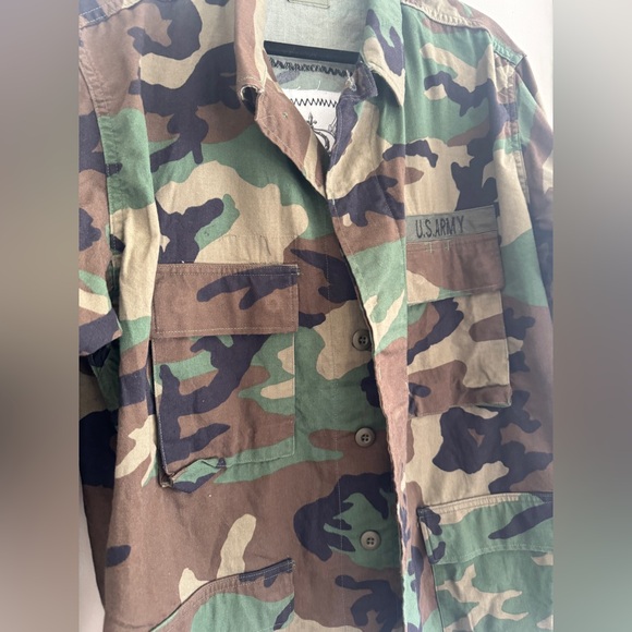 Upcycled Camo Army Jacket w/ Paint Splatter Rock Graphic Back Patch J Coons SZ L - Picture 9 of 10